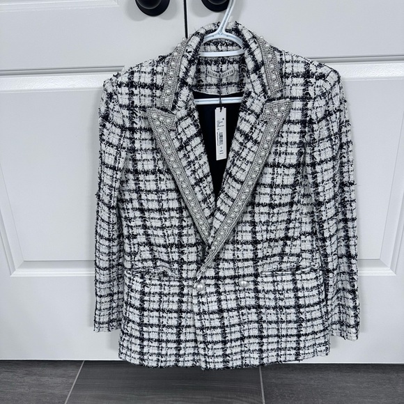 ALICE + OLIVIA 
Brand New Tweed Embellished Justin Blazer size 0 - Picture 3 of 6